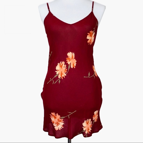 Reformation Dresses & Skirts - Reformation Burgundy Floral Mini Dress